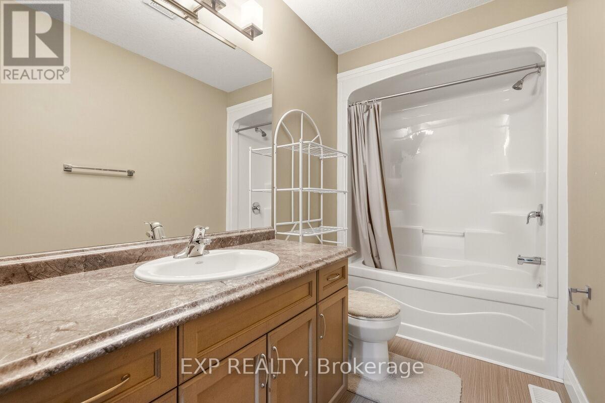 2091 Cherrywood Trail E, London North, Ontario  N6H 0C8 - Photo 29 - X12955902