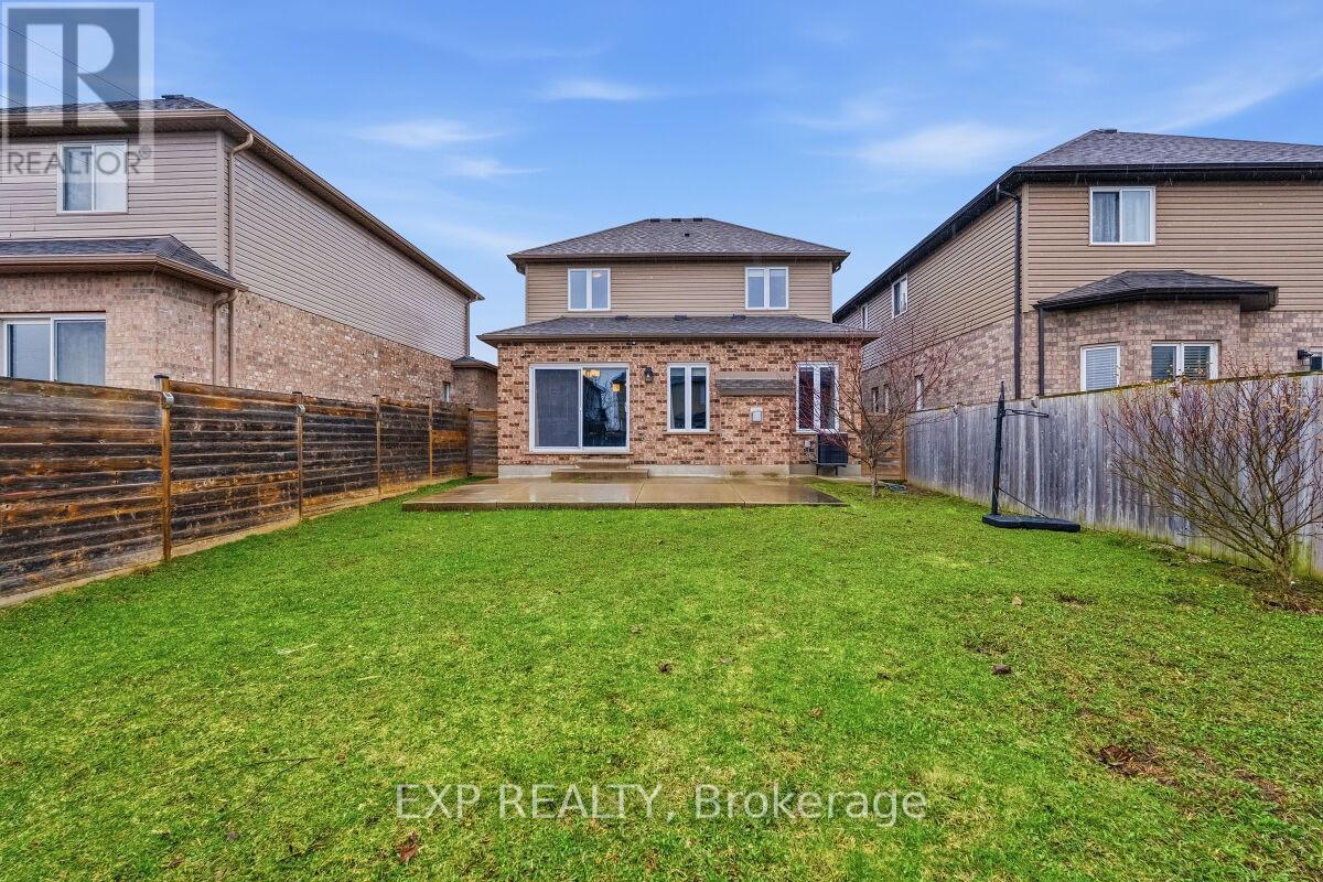 2091 Cherrywood Trail E, London North, Ontario  N6H 0C8 - Photo 34 - X12955902