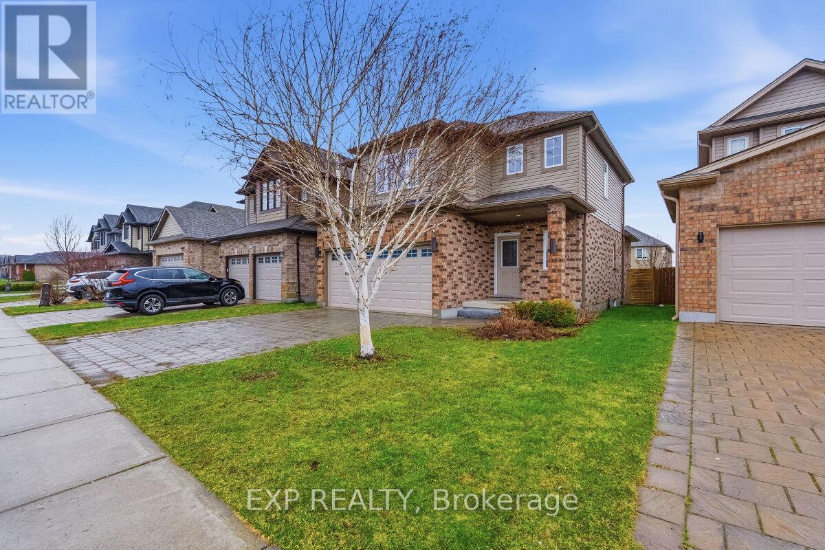 2091 Cherrywood Trail E, London North, Ontario  N6H 0C8 - Photo 37 - X12955902