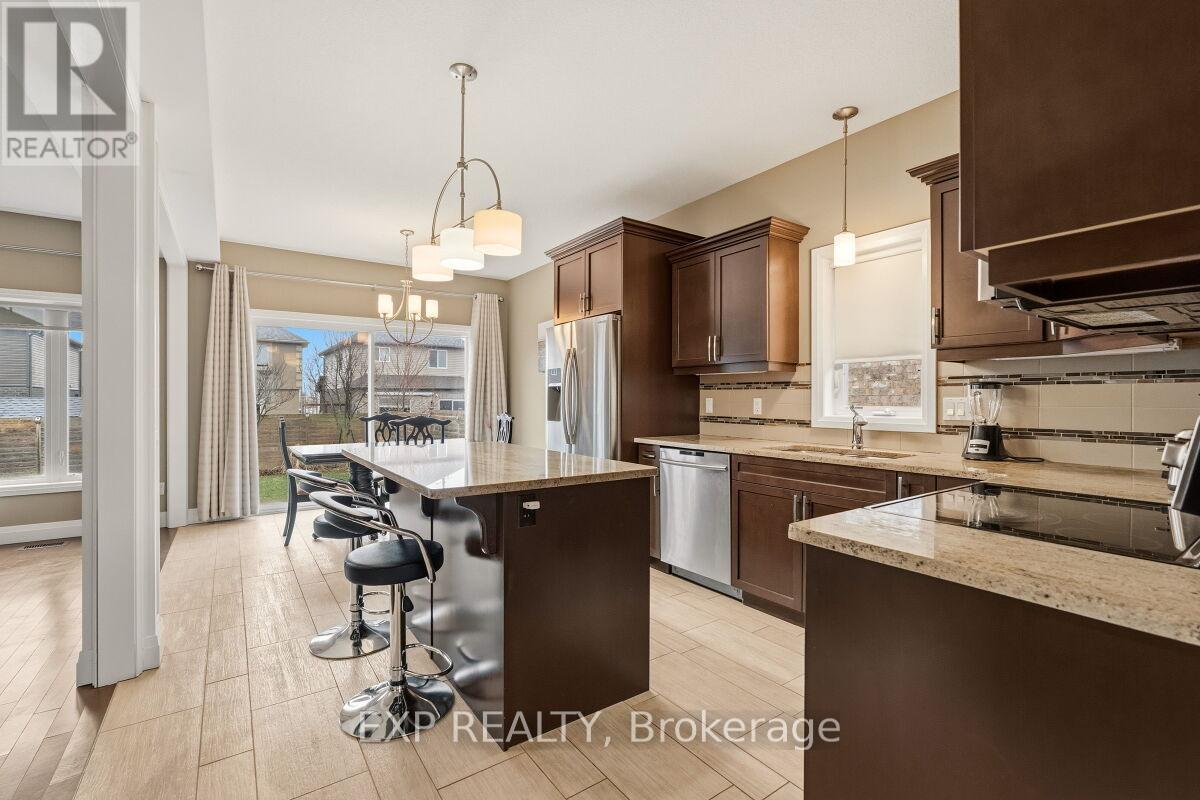 2091 Cherrywood Trail E, London North, Ontario  N6H 0C8 - Photo 5 - X12955902