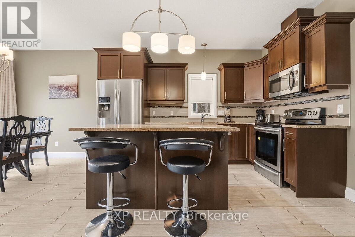 2091 Cherrywood Trail E, London North, Ontario  N6H 0C8 - Photo 6 - X12955902