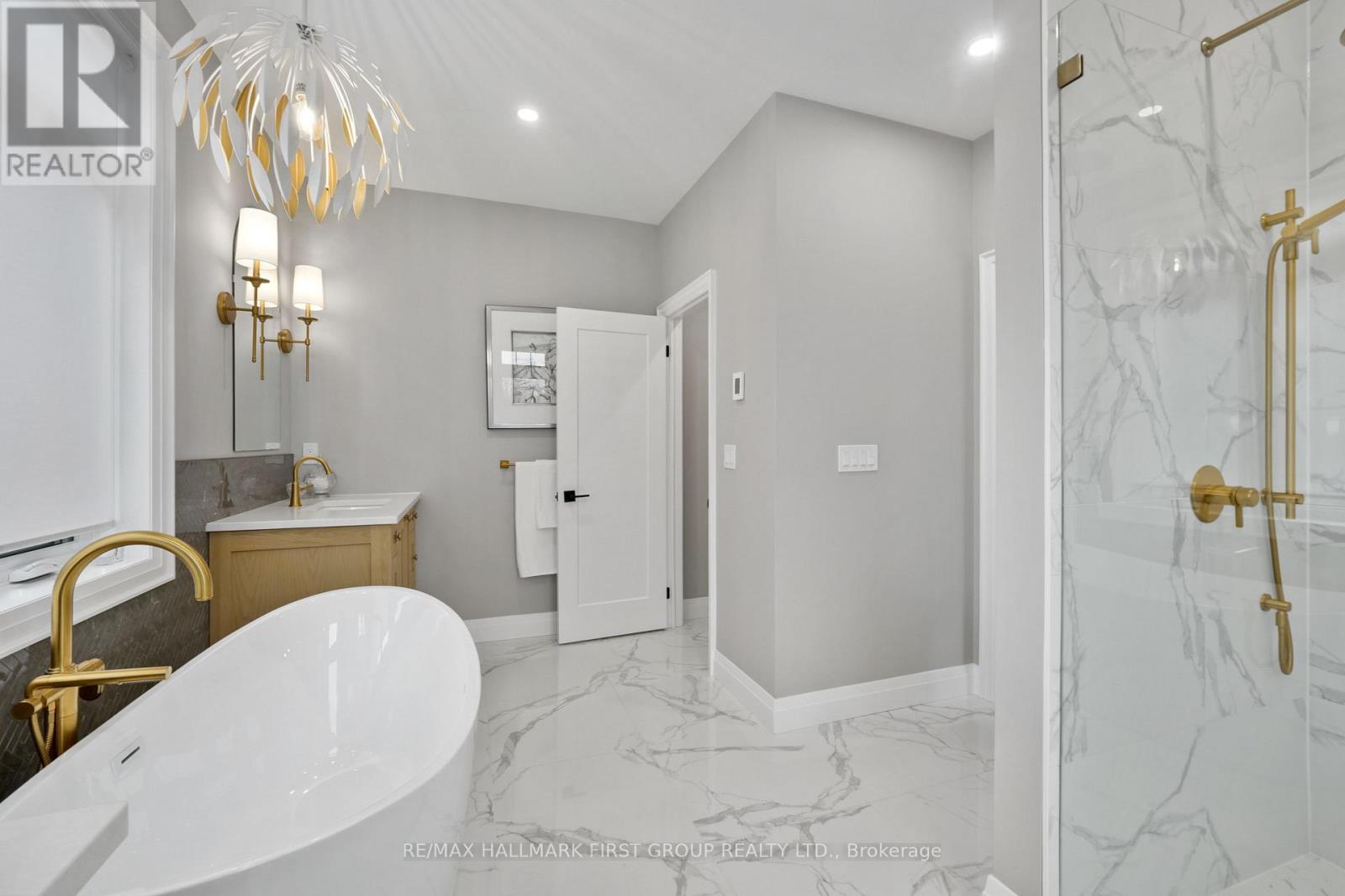 Unknown Address, ,     - Photo 28 - X12955910