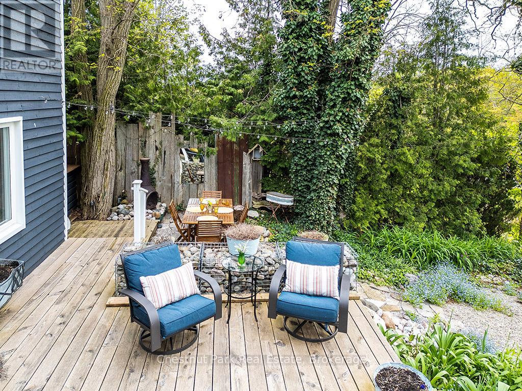 114 Clark Street, Blue Mountains, Ontario  N0H 1J0 - Photo 31 - X12938276