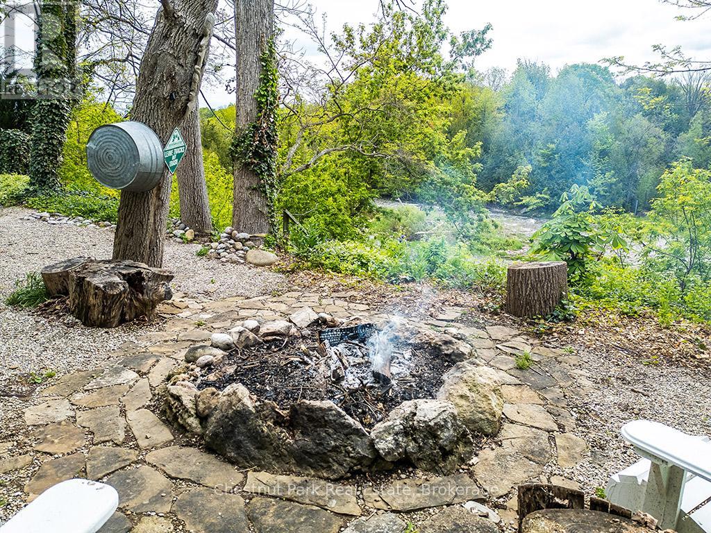 114 Clark Street, Blue Mountains, Ontario  N0H 1J0 - Photo 36 - X12938276