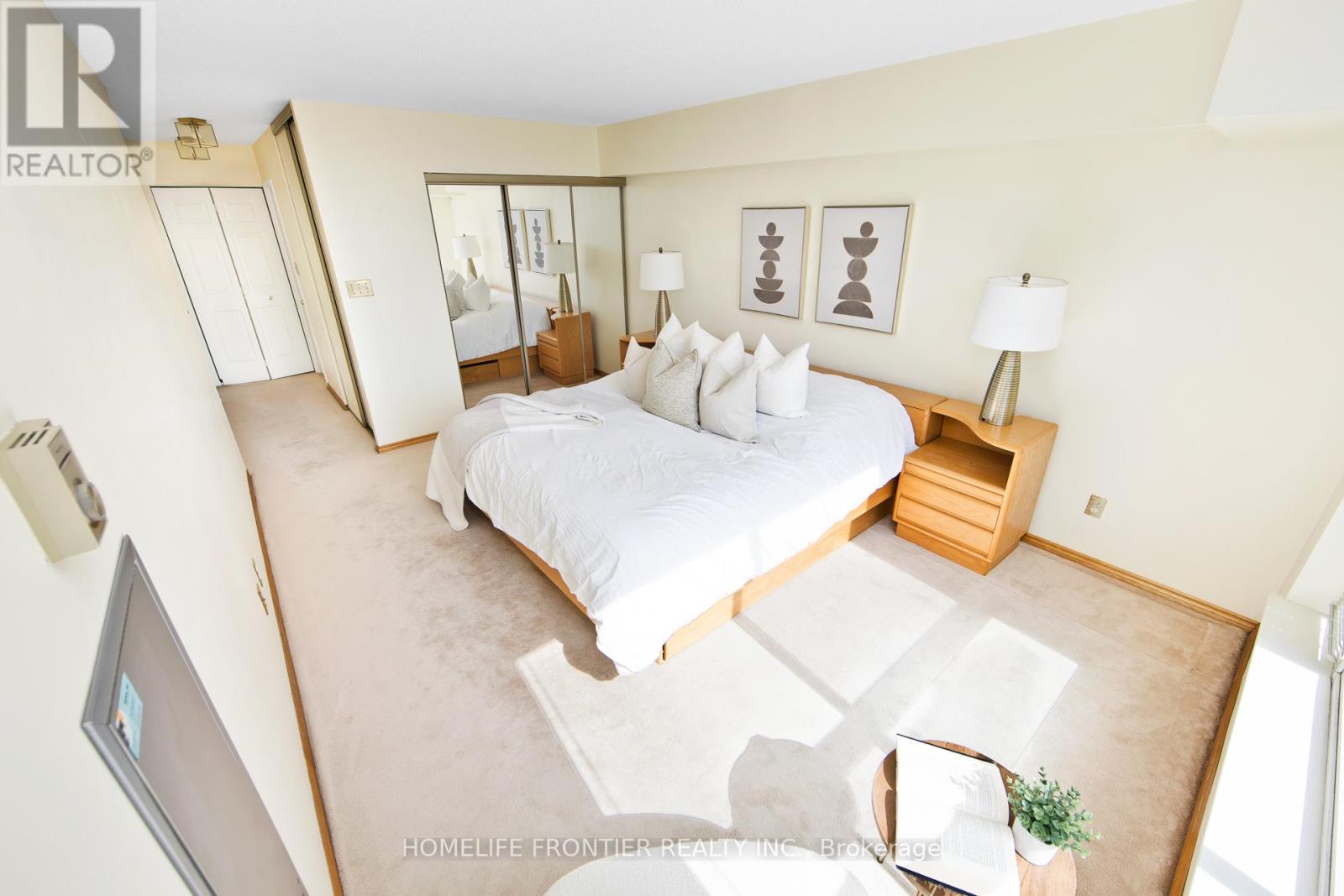 440 - 22 Southport Street, Toronto, Ontario  M6S 4Y9 - Photo 10 - W12955810