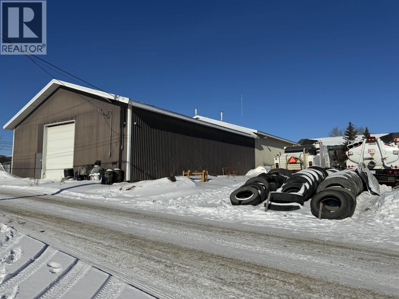 10307 95 Avenue, Fort St. John, British Columbia V1J 5J5 - Photo 3 - C8077576