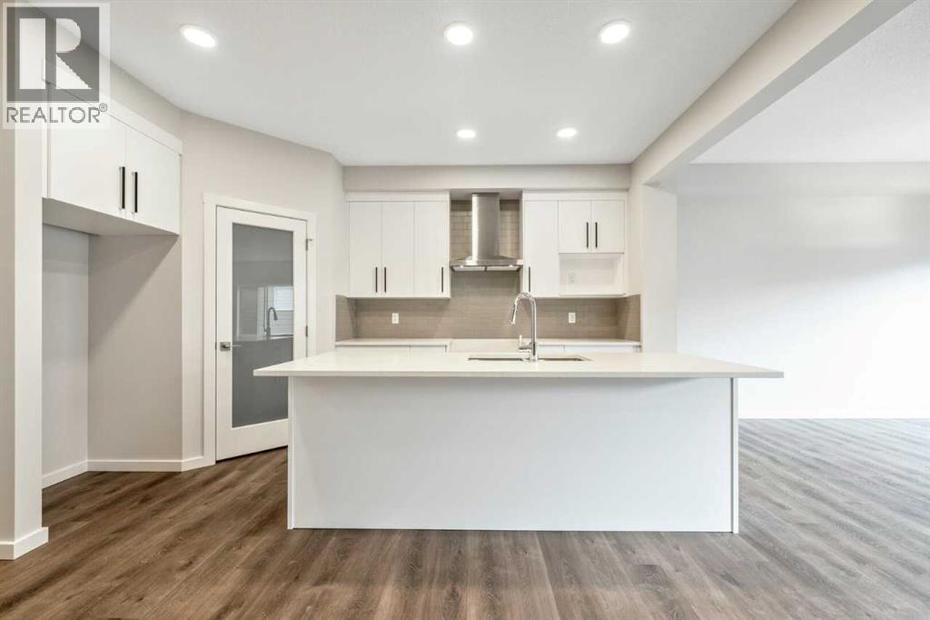 412 Heartwood Grove W, Calgary, Alberta  T2X 0T9 - Photo 4 - A2298163