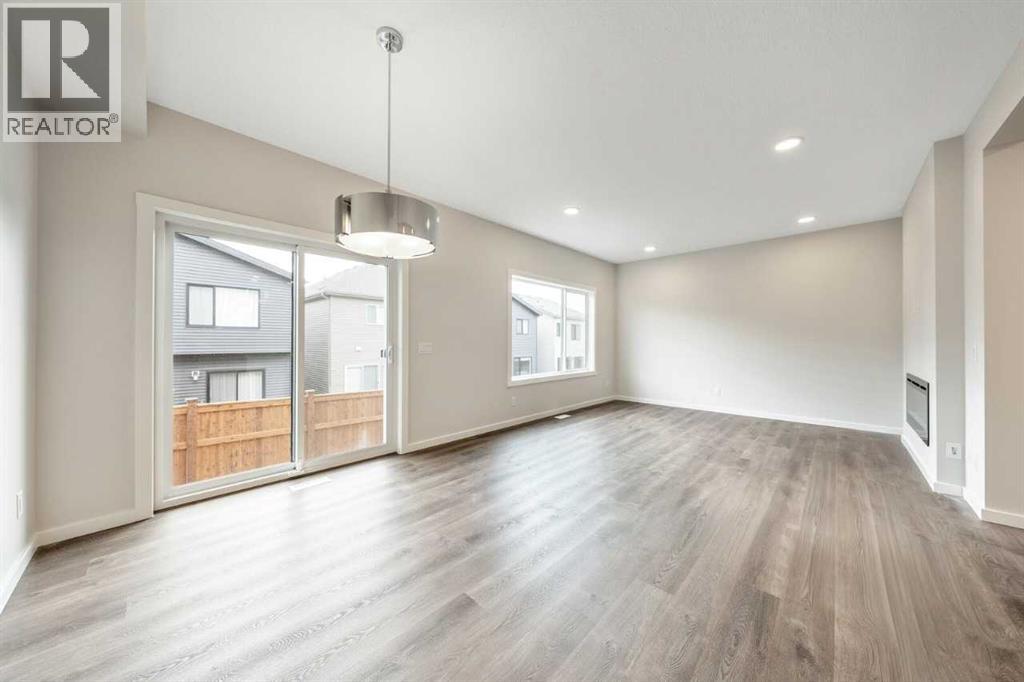 412 Heartwood Grove W, Calgary, Alberta  T2X 0T9 - Photo 8 - A2298163