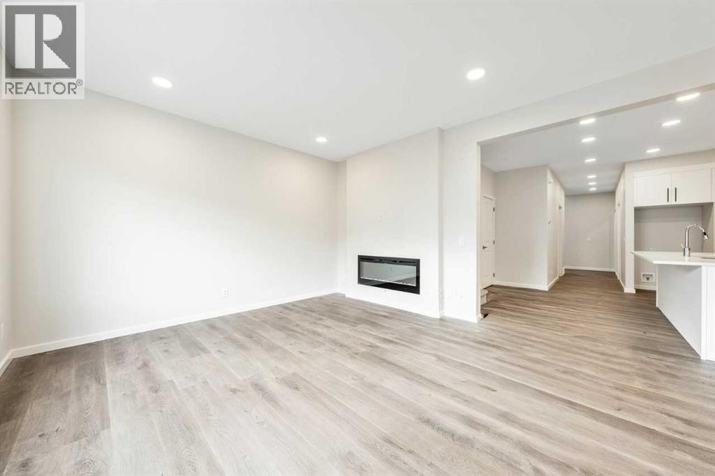 412 Heartwood Grove W, Calgary, Alberta  T2X 0T9 - Photo 9 - A2298163