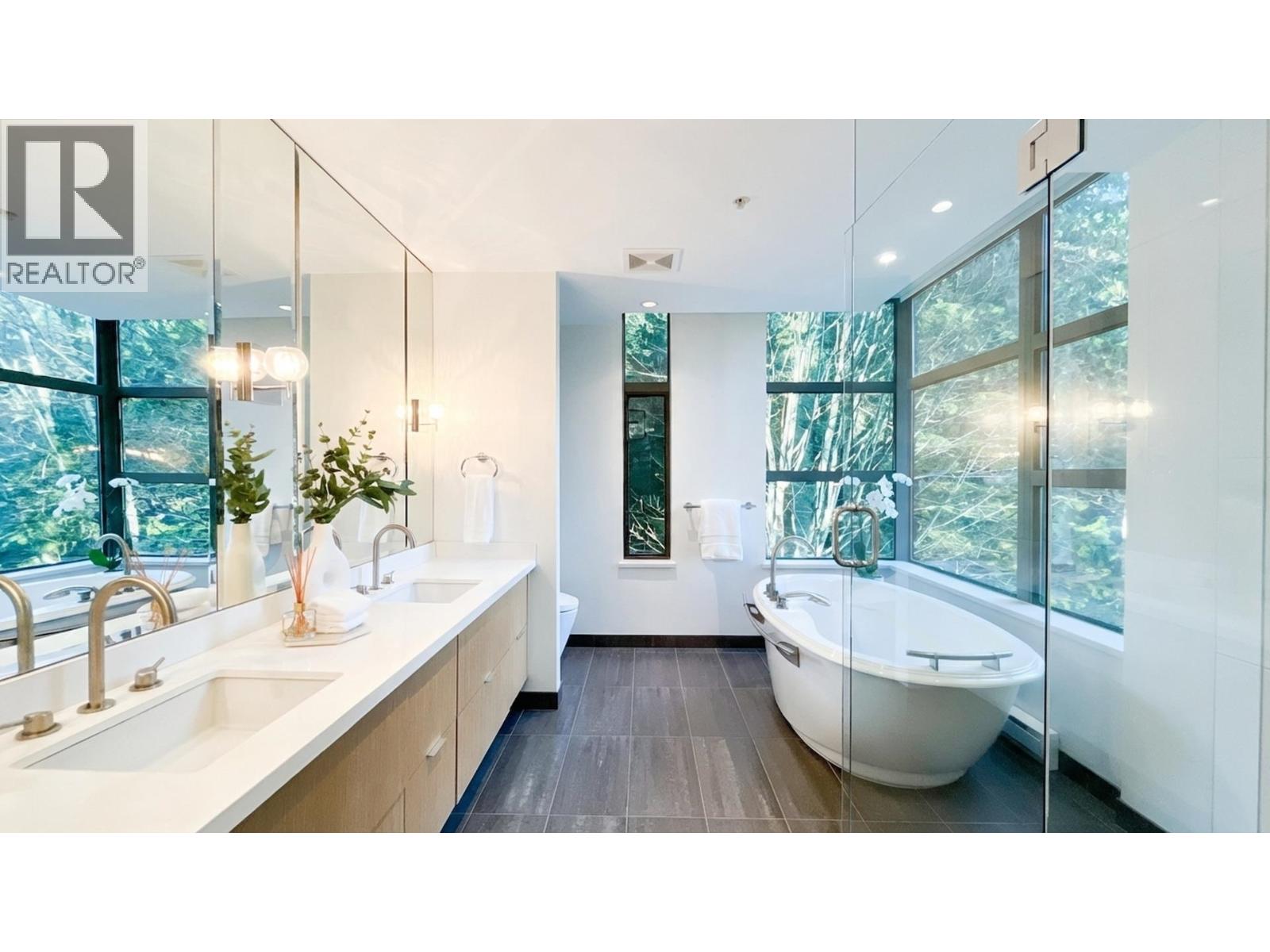 801 3315 Cypress Place, West Vancouver, British Columbia  V7S 3J7 - Photo 17 - R3093329