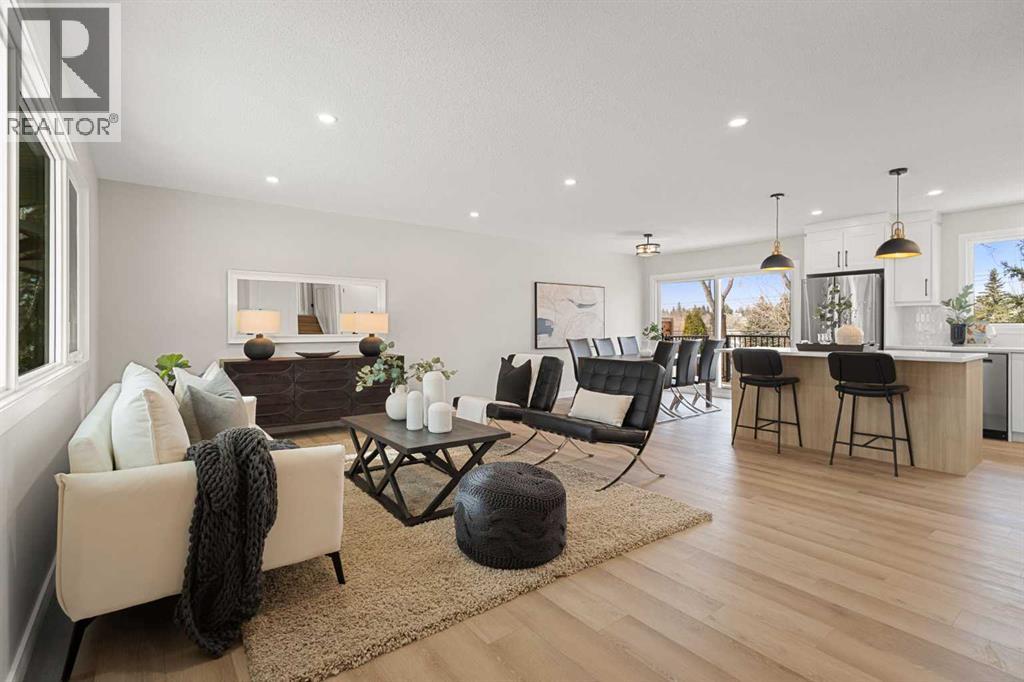 347 Queensland Drive Se, Calgary, Alberta  T2J 3R6 - Photo 3 - A2291982