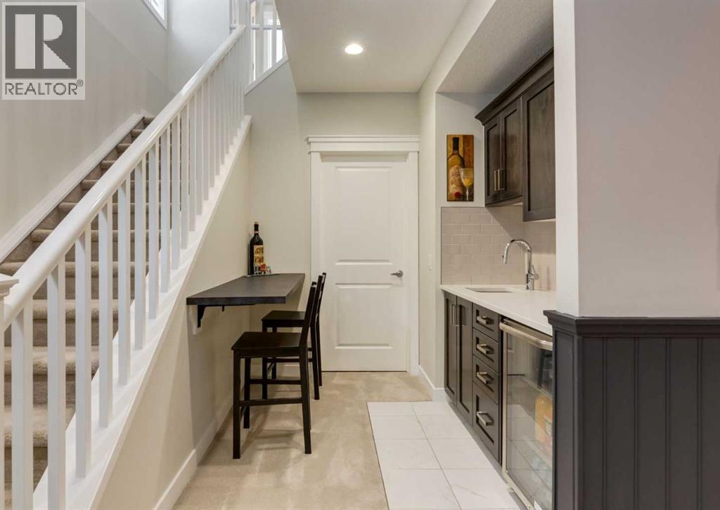 60 Crestbrook View Sw, Calgary, Alberta  T3L 6G7 - Photo 33 - A2295774