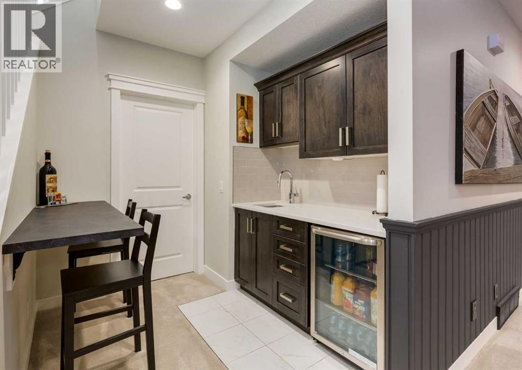 60 Crestbrook View Sw, Calgary, Alberta  T3L 6G7 - Photo 34 - A2295774