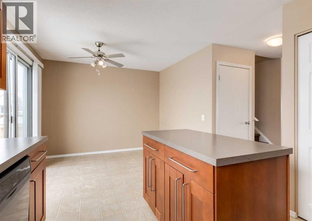 8 Castlepark Way NE, Calgary, Alberta  T3J 1R8 - Photo 12 - A2298883