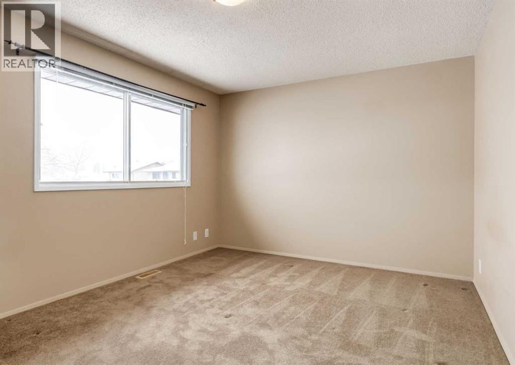 8 Castlepark Way NE, Calgary, Alberta  T3J 1R8 - Photo 15 - A2298883