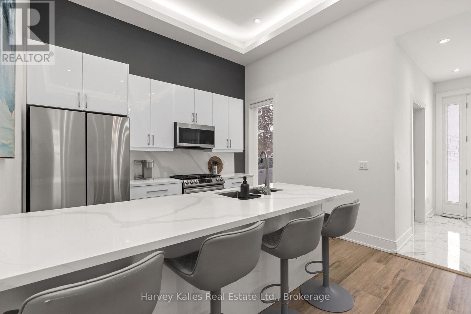 Unit A - 297 Seventh Street, Collingwood, Ontario L9Y 2B2 - Photo 11 - S12955978