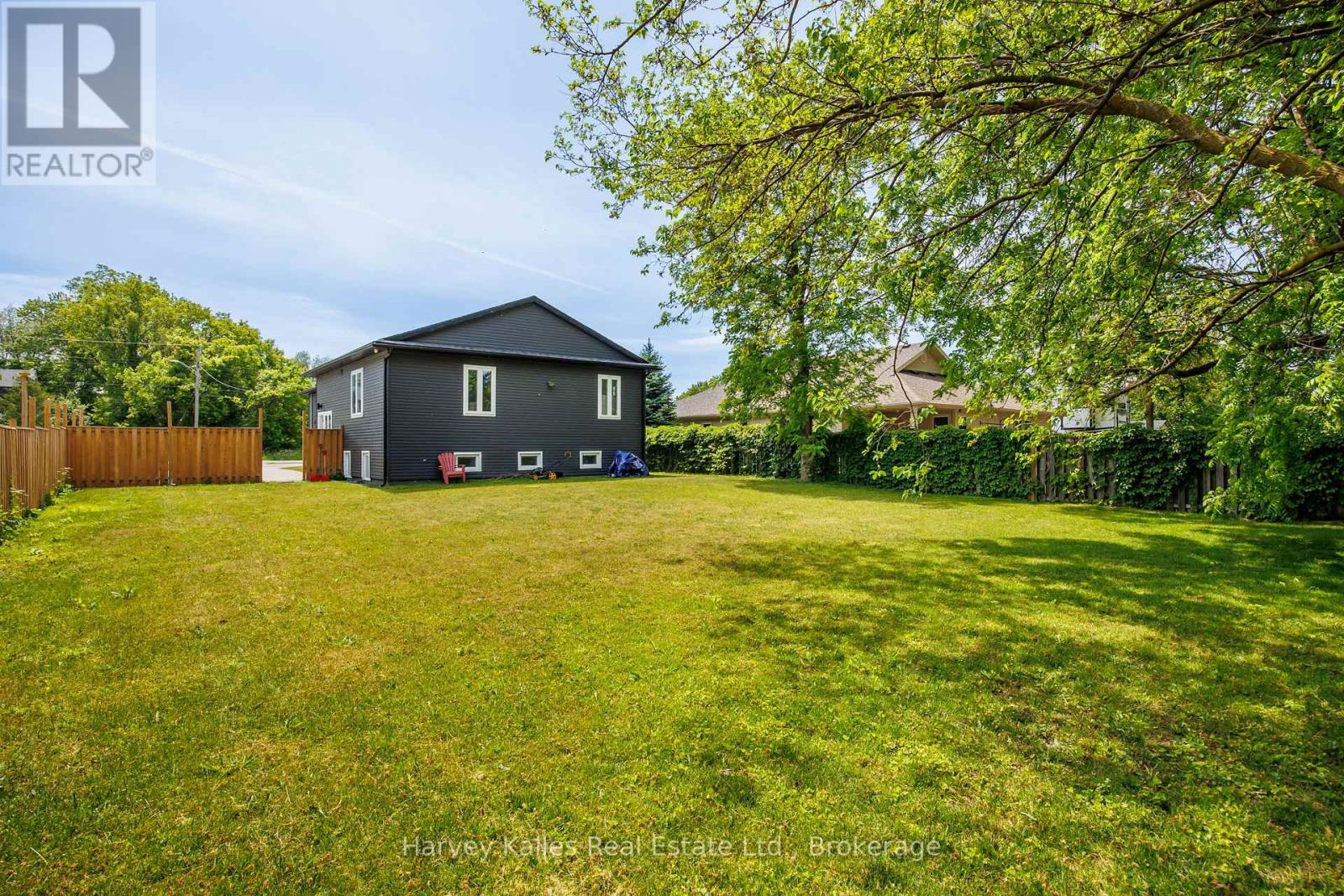 Unit A - 297 Seventh Street, Collingwood, Ontario L9Y 2B2 - Photo 22 - S12955978