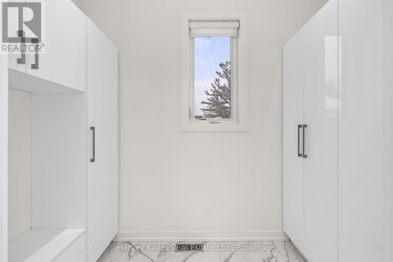 Unit A - 297 Seventh Street, Collingwood, Ontario L9Y 2B2 - Photo 4 - S12955978