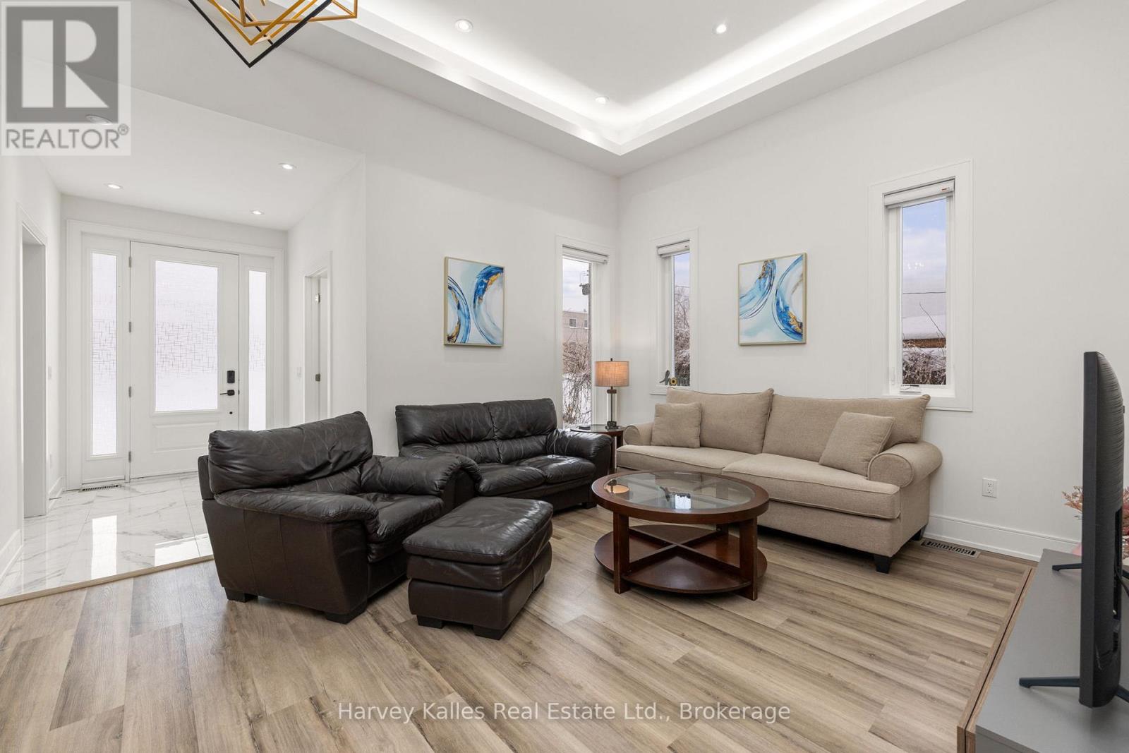 Unit A - 297 Seventh Street, Collingwood, Ontario L9Y 2B2 - Photo 6 - S12955978