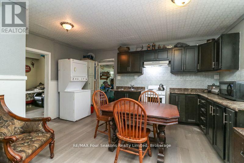 96 Lorne Street, Meaford, Ontario  N4L 1E9 - Photo 18 - X12956028