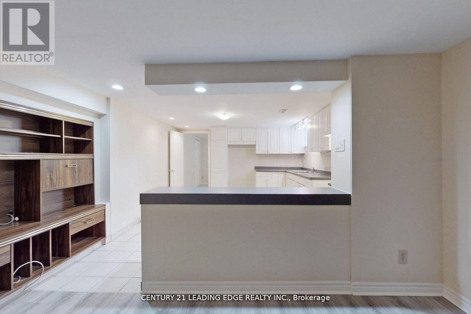 Bsmt - 47 Southwell Drive, Toronto, Ontario  M3B 2P1 - Photo 7 - C12956020