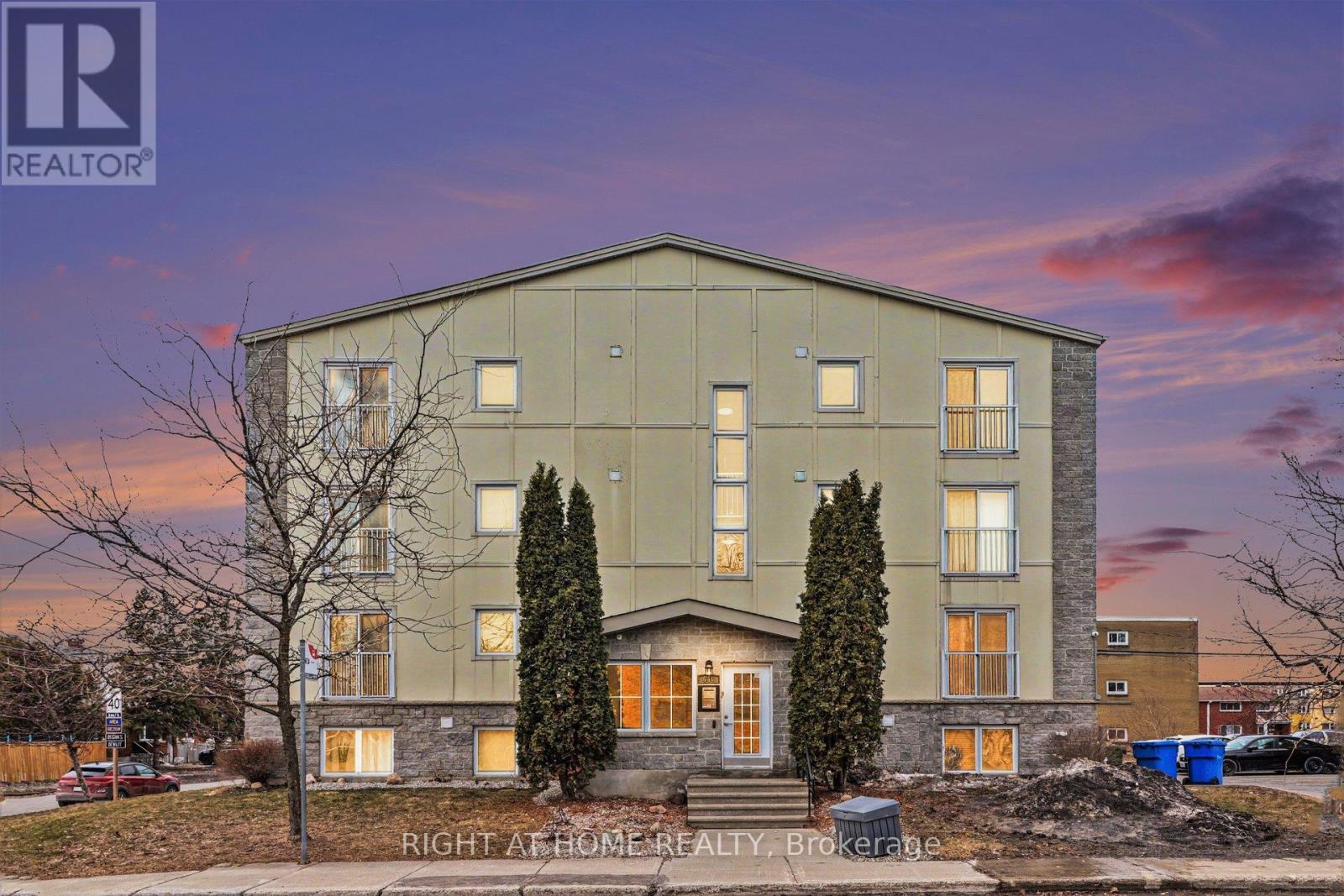 202 - 646 CUMMINGS AVENUE, ottawa, Ontario