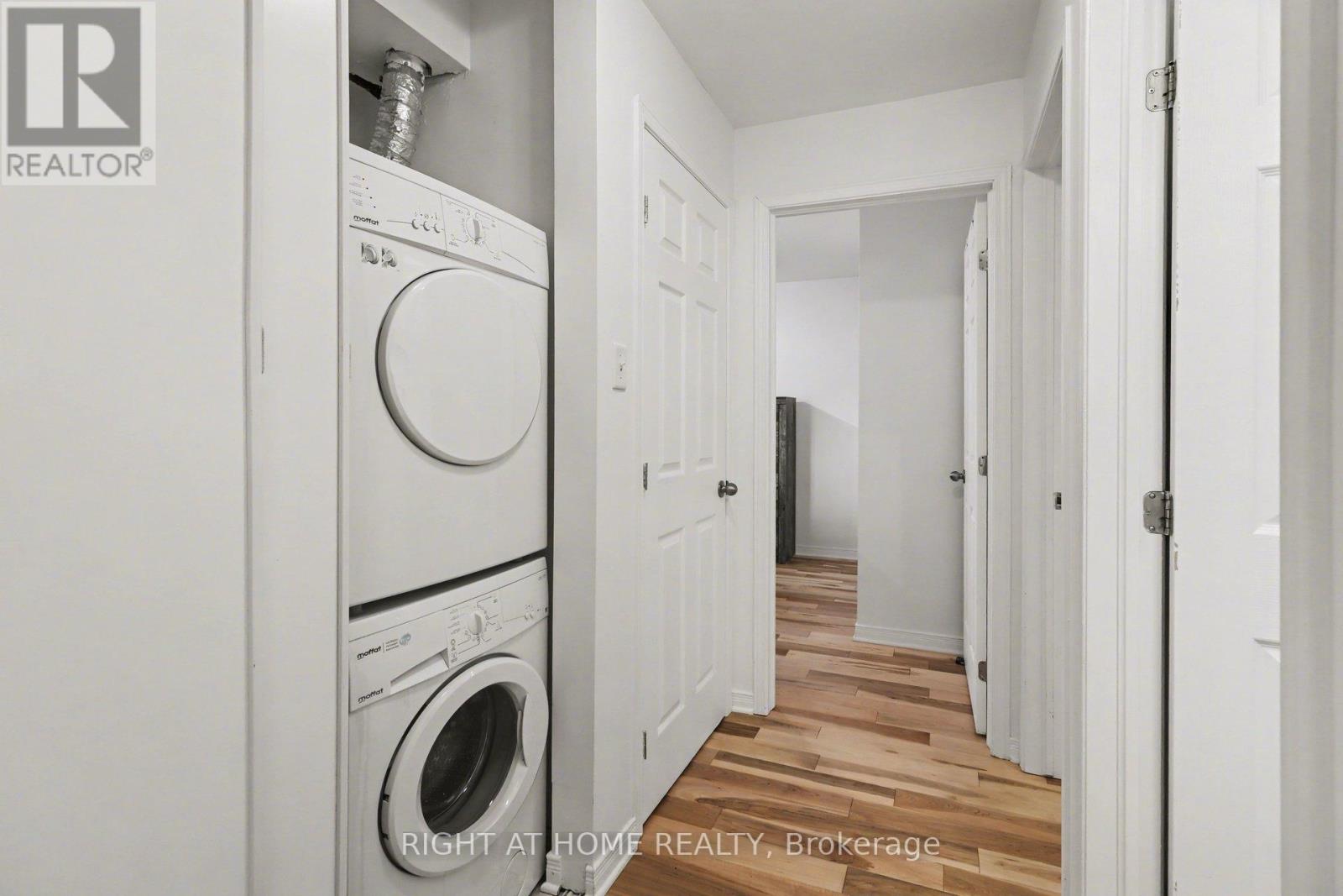 202 - 646 Cummings Avenue, Ottawa, Ontario  K1K 2K6 - Photo 25 - X12955948