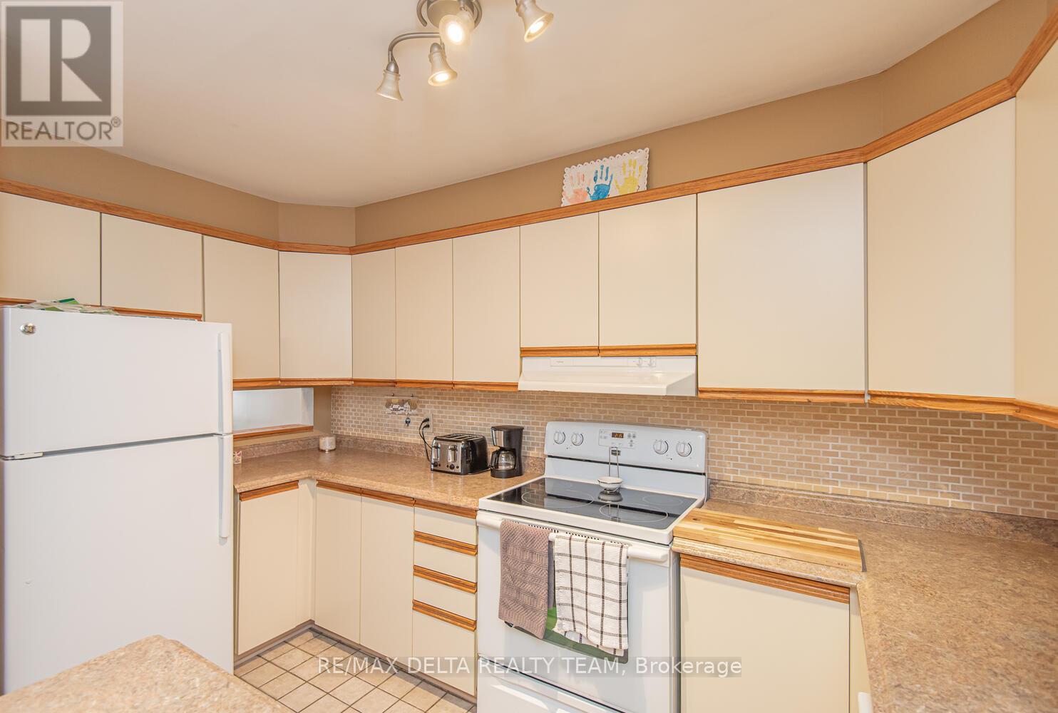 207 - 475 Canteval Terrace, Ottawa, Ontario  K4A 2C7 - Photo 15 - X12955954