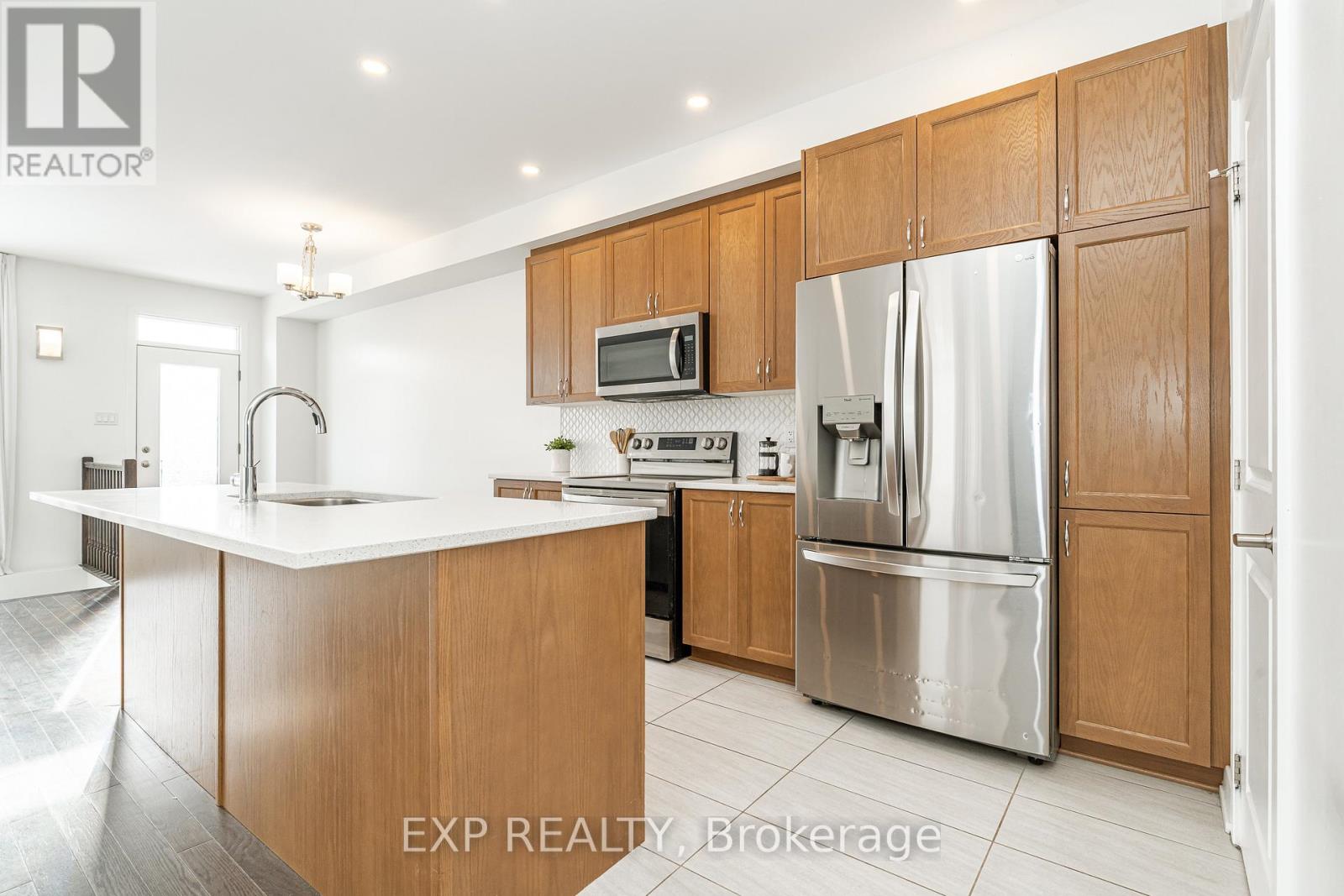 914 Alvarez Lane, Ottawa, Ontario  K1T 0W2 - Photo 14 - X12955966