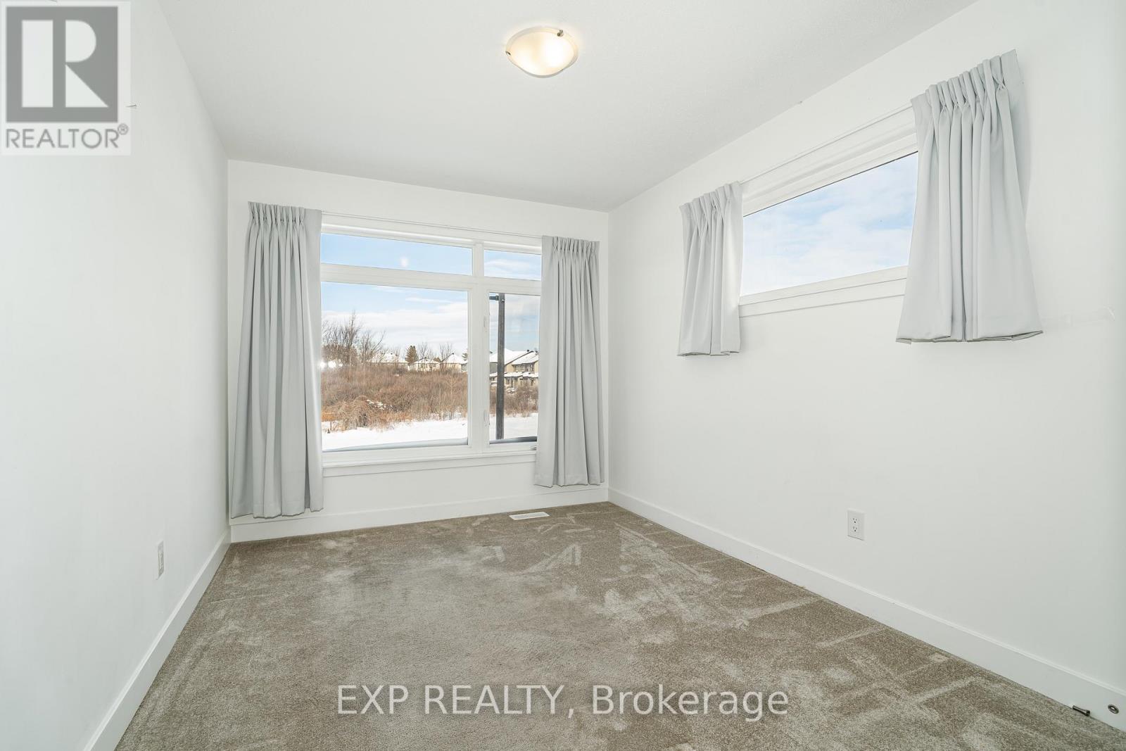 914 Alvarez Lane, Ottawa, Ontario  K1T 0W2 - Photo 21 - X12955966