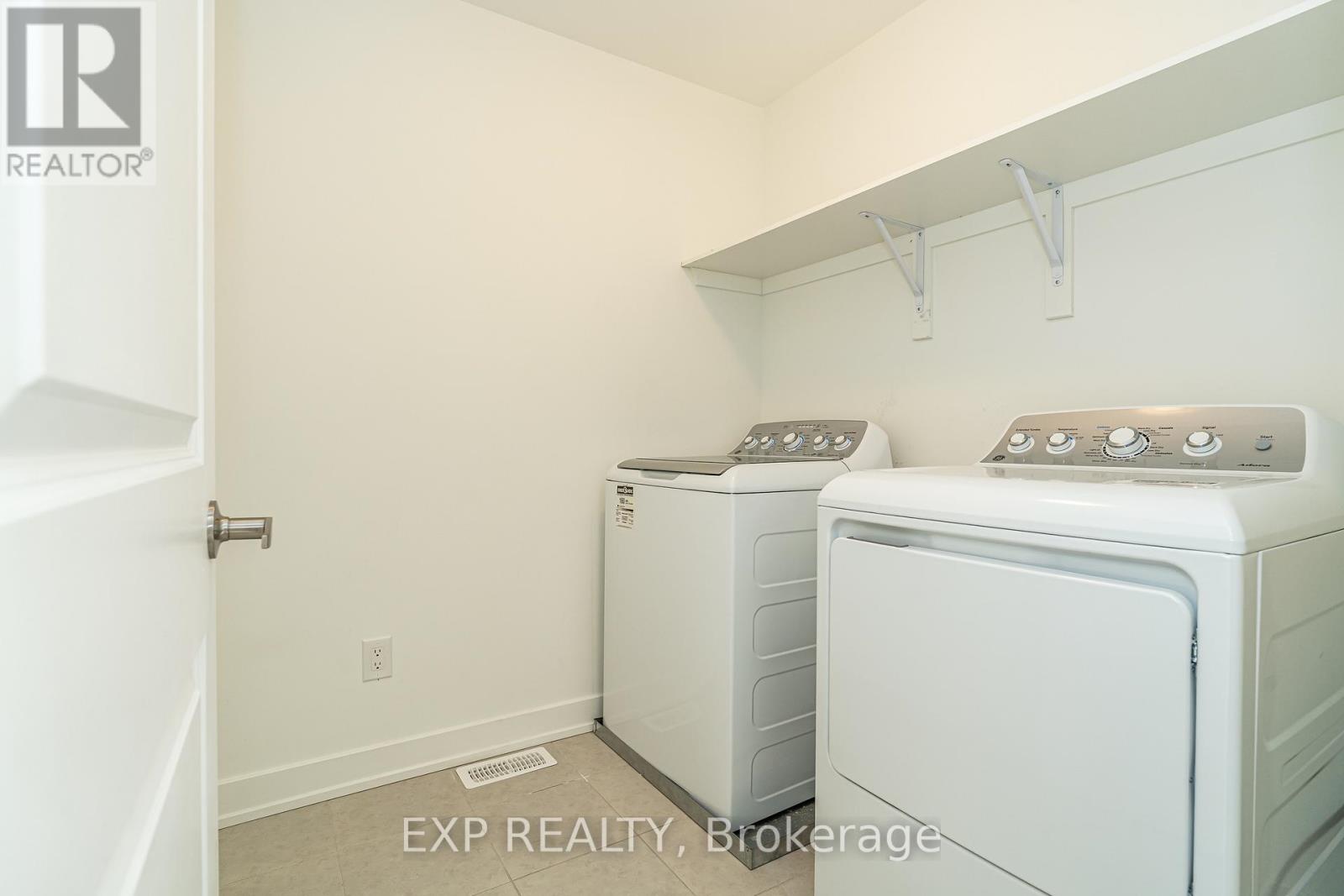 914 Alvarez Lane, Ottawa, Ontario  K1T 0W2 - Photo 26 - X12955966