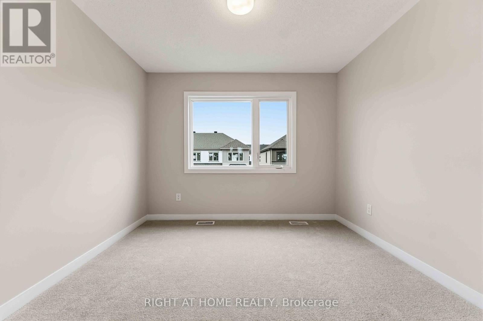 290 Les Emmerson Drive, Ottawa, Ontario  K2J 7L6 - Photo 14 - X12955982