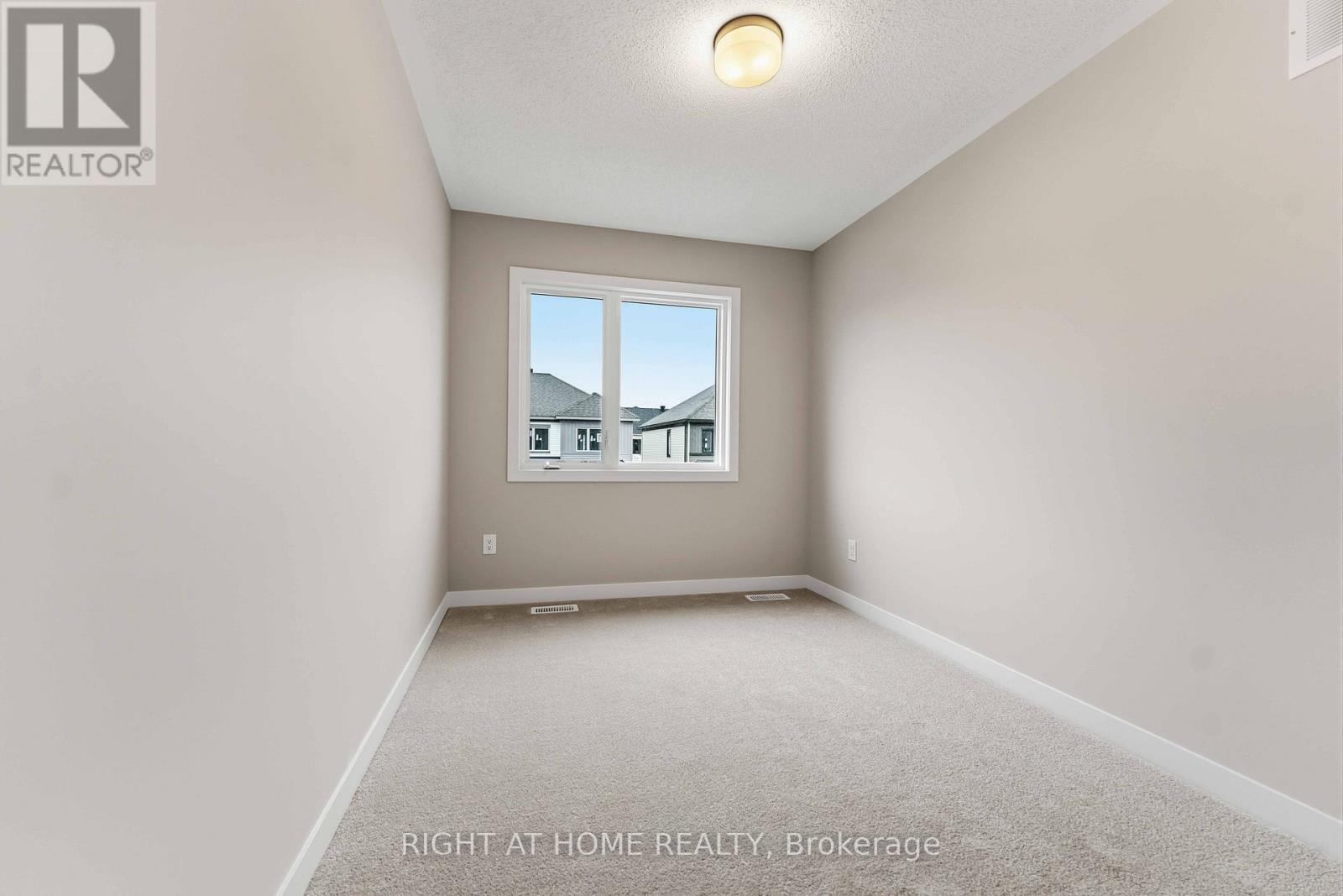 290 Les Emmerson Drive, Ottawa, Ontario  K2J 7L6 - Photo 17 - X12955982