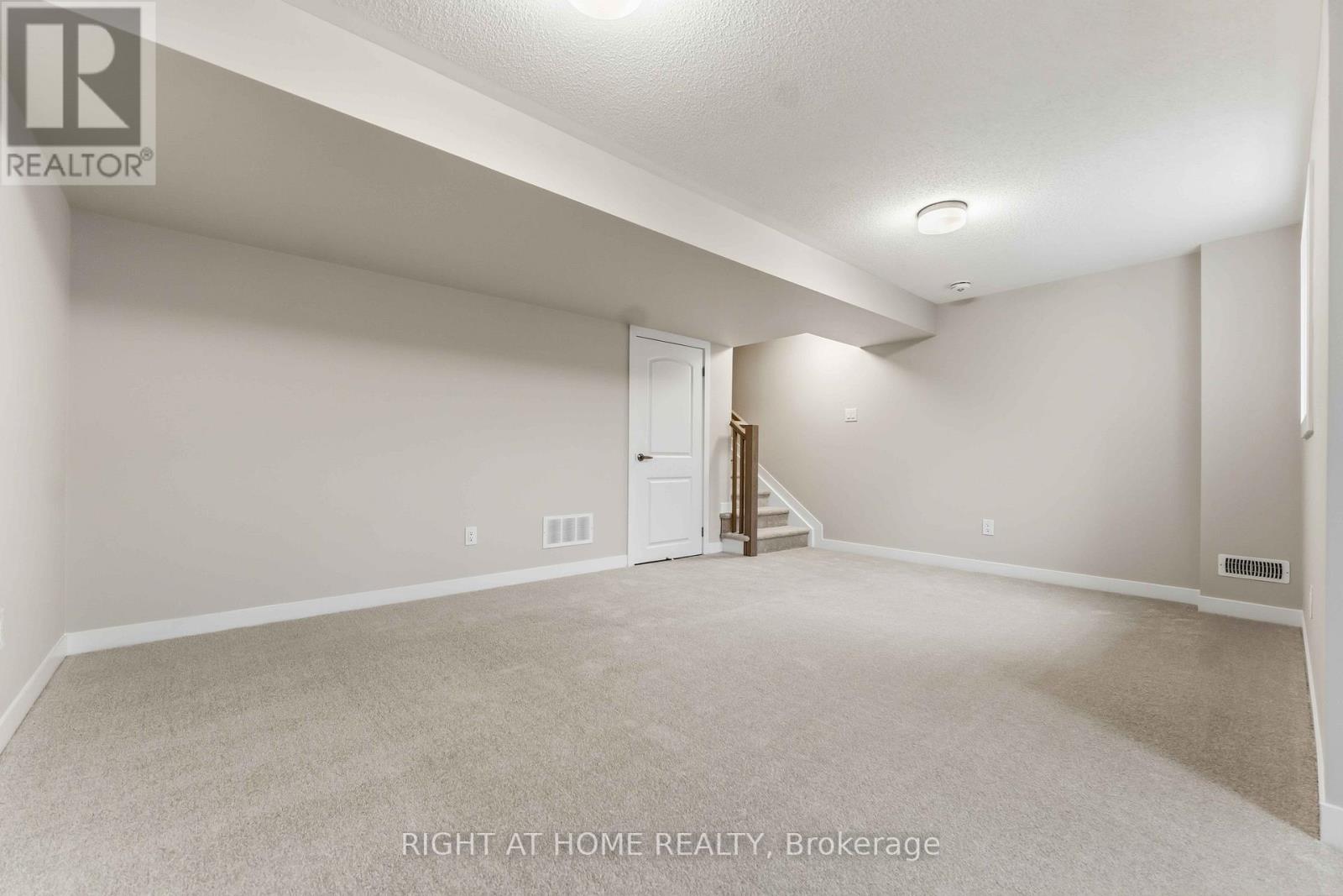 290 Les Emmerson Drive, Ottawa, Ontario  K2J 7L6 - Photo 26 - X12955982