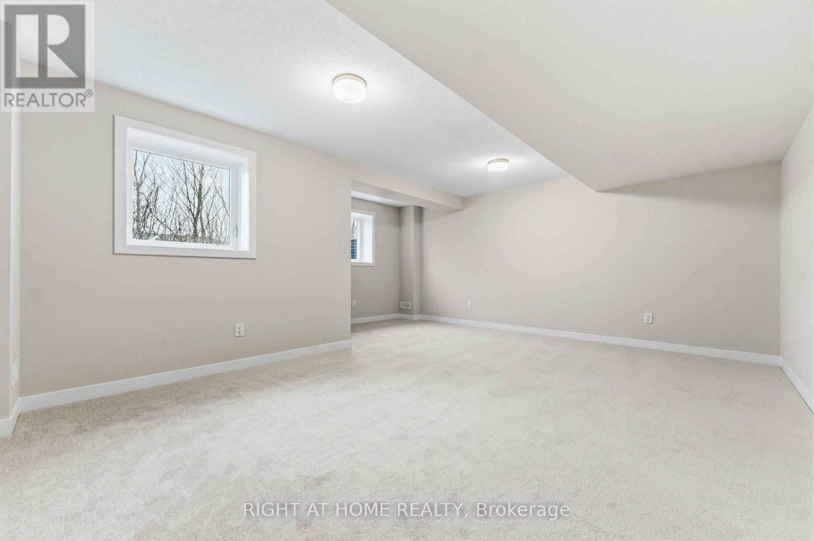 290 Les Emmerson Drive, Ottawa, Ontario  K2J 7L6 - Photo 27 - X12955982