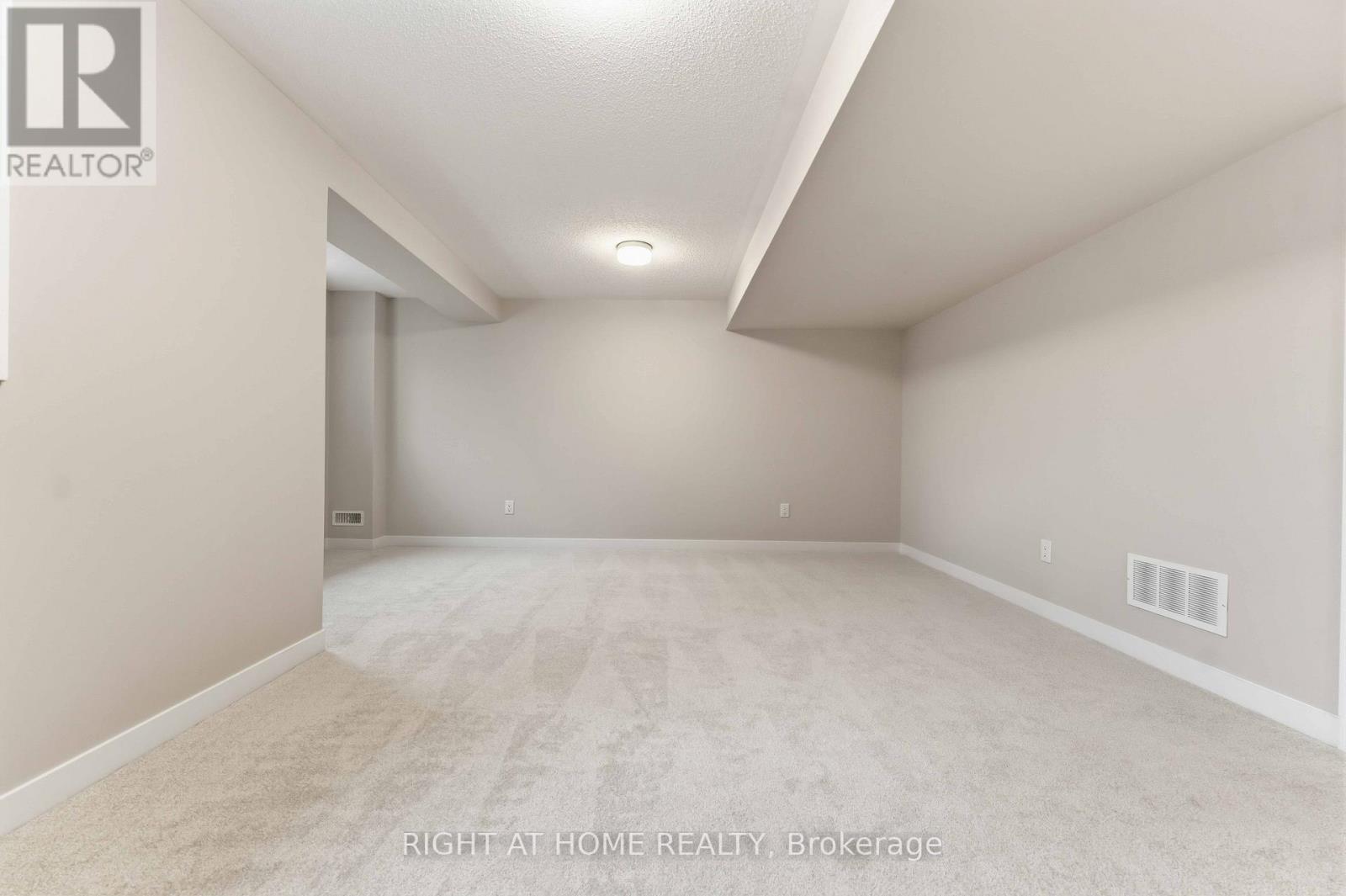 290 Les Emmerson Drive, Ottawa, Ontario  K2J 7L6 - Photo 28 - X12955982