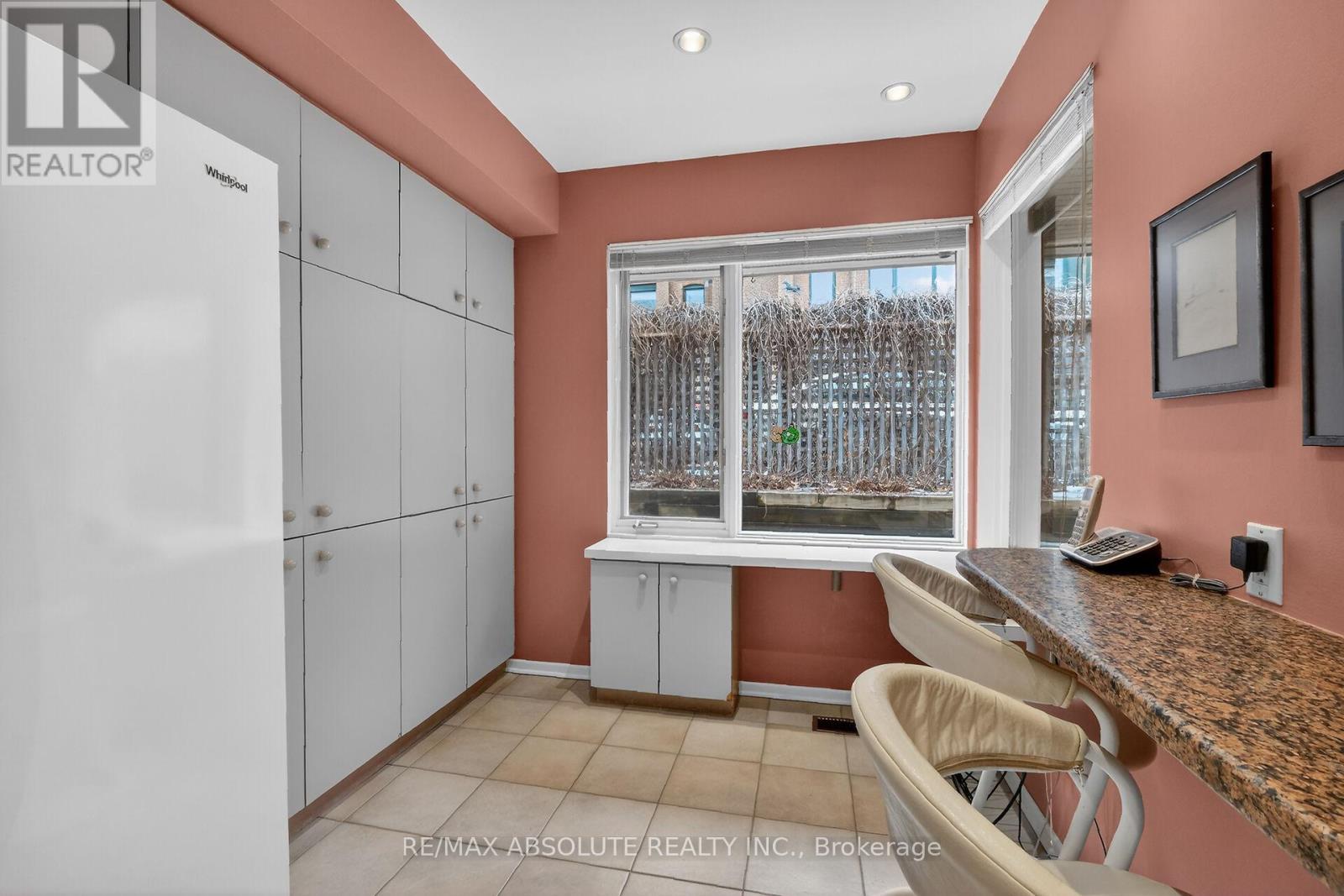 2 - 125 Springfield Road, Ottawa, Ontario  K1M 1C5 - Photo 18 - X12955990