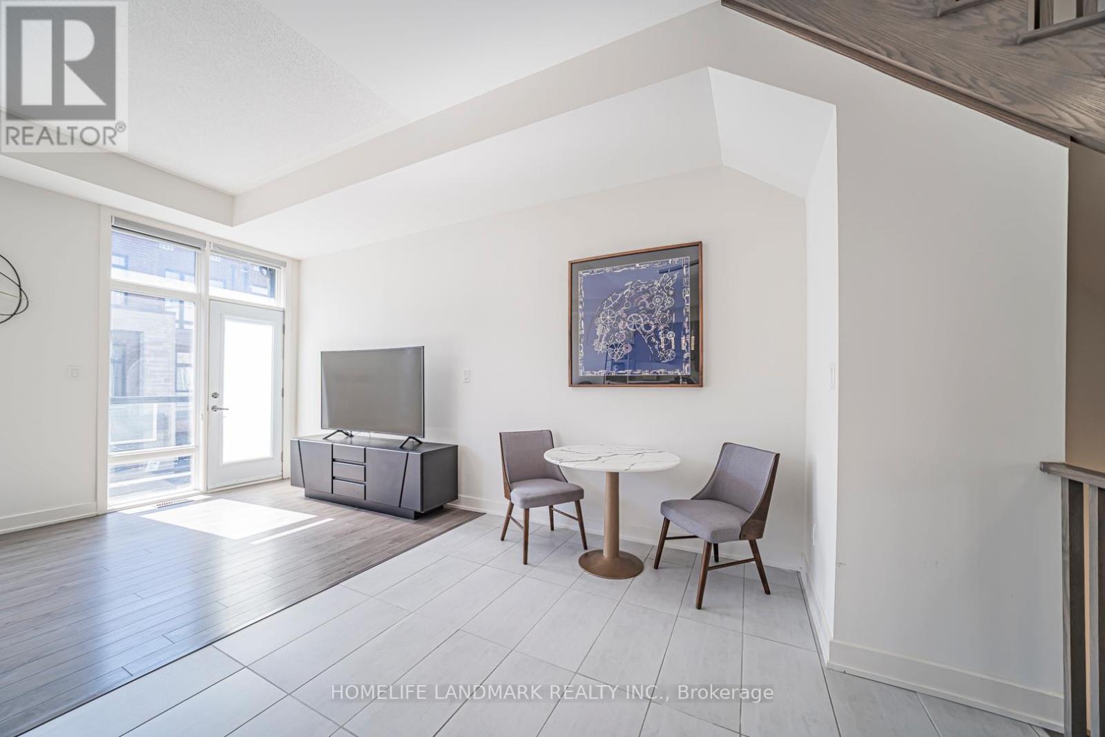 22 Benoit Street, Vaughan, Ontario  L4H 4R7 - Photo 7 - N12956044