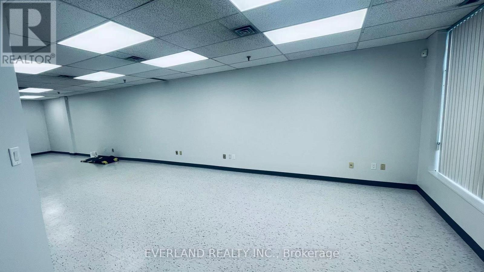 23 - 391 Steelcase Road, Markham, Ontario  L3R 3V9 - Photo 5 - N12952808