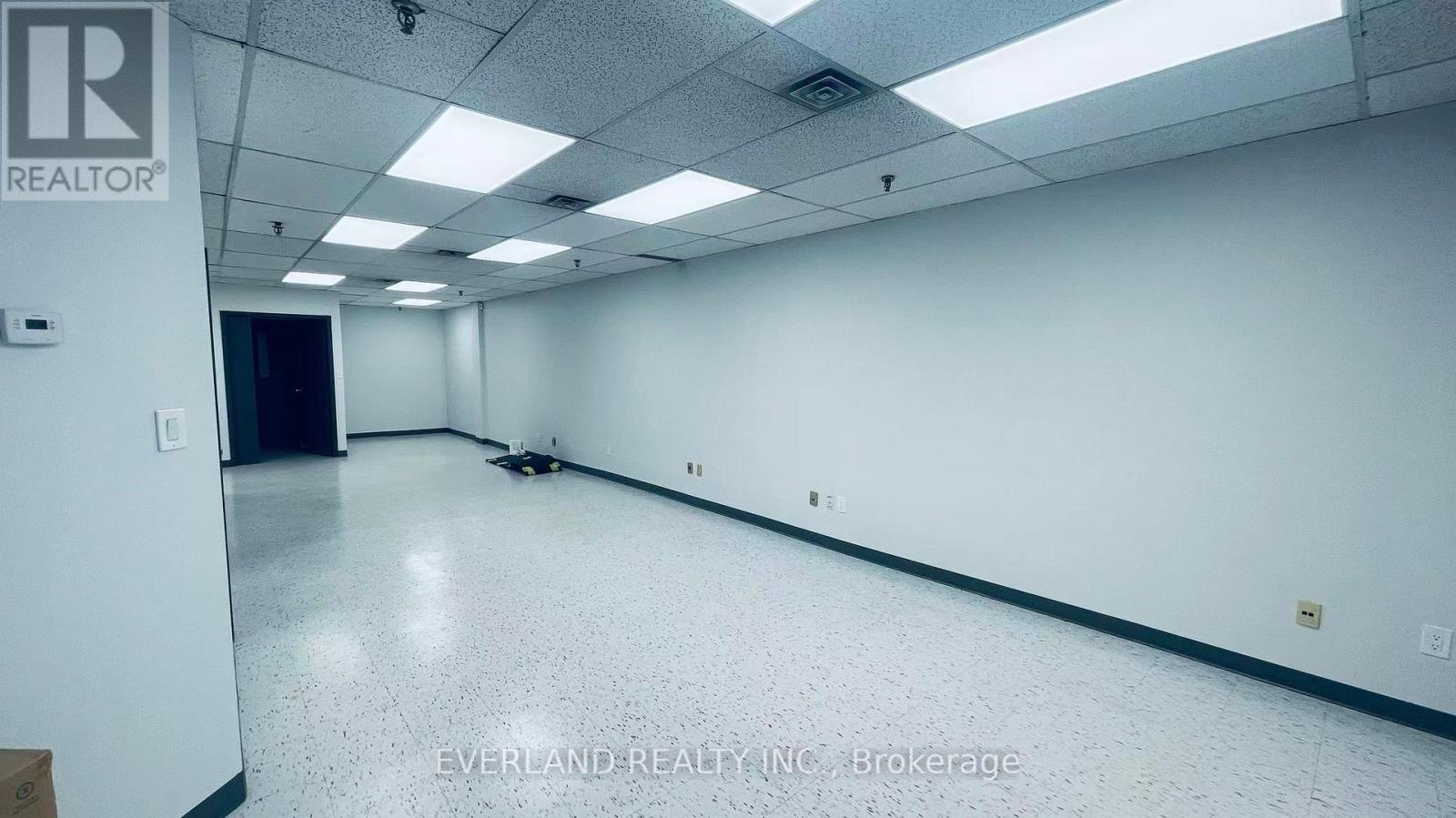 23 - 391 Steelcase Road, Markham, Ontario  L3R 3V9 - Photo 7 - N12952808