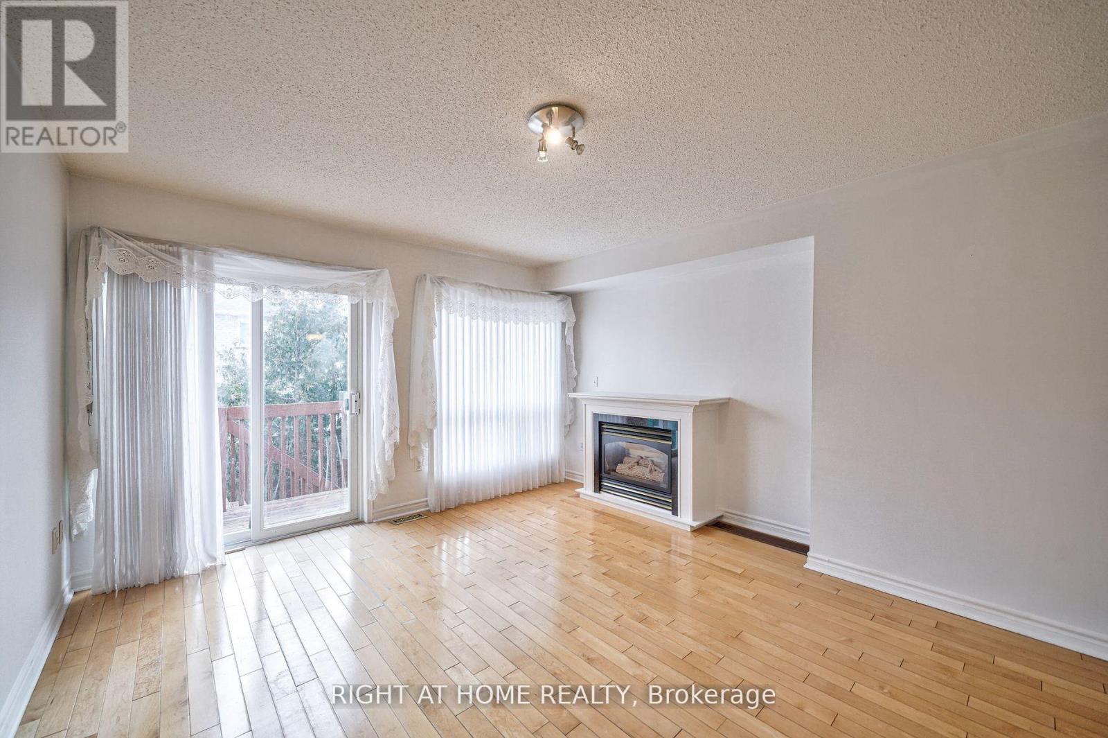 25 - 80 Strathaven Drive, Mississauga, Ontario  L5R 3V9 - Photo 6 - W12955996