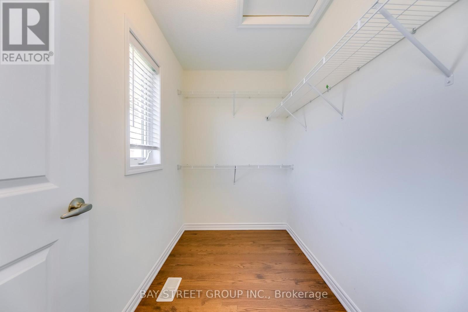 125 Hatt Court, Milton, Ontario  L9E 1G7 - Photo 25 - W12956032