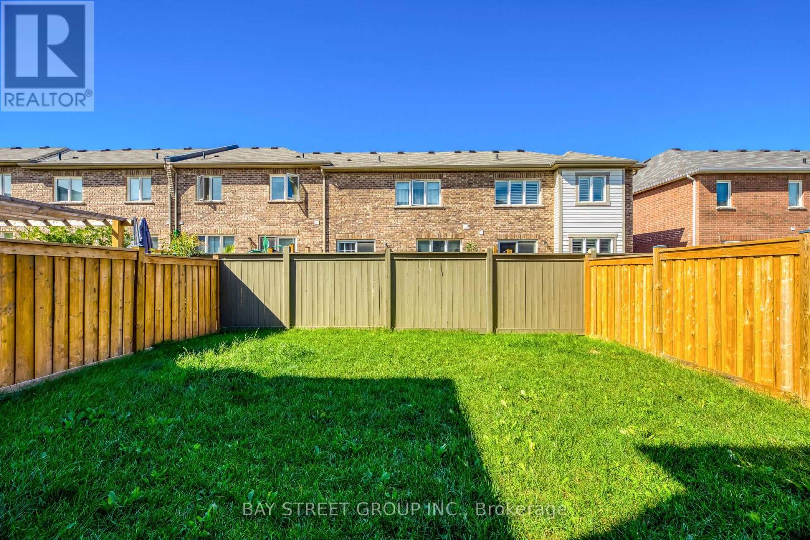 125 Hatt Court, Milton, Ontario  L9E 1G7 - Photo 37 - W12956032