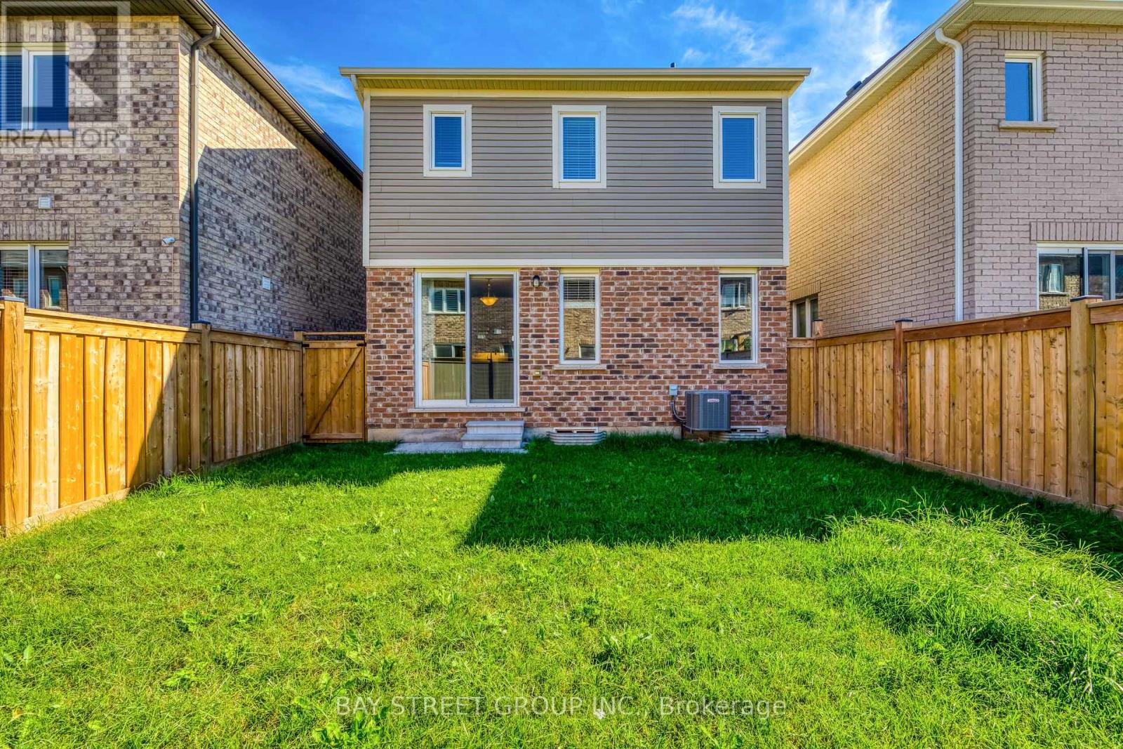 125 Hatt Court, Milton, Ontario  L9E 1G7 - Photo 40 - W12956032