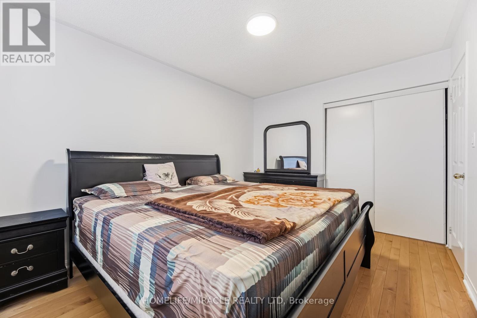 98 Owlridge Drive E, Brampton, Ontario  L6X 0M5 - Photo 19 - W12956034