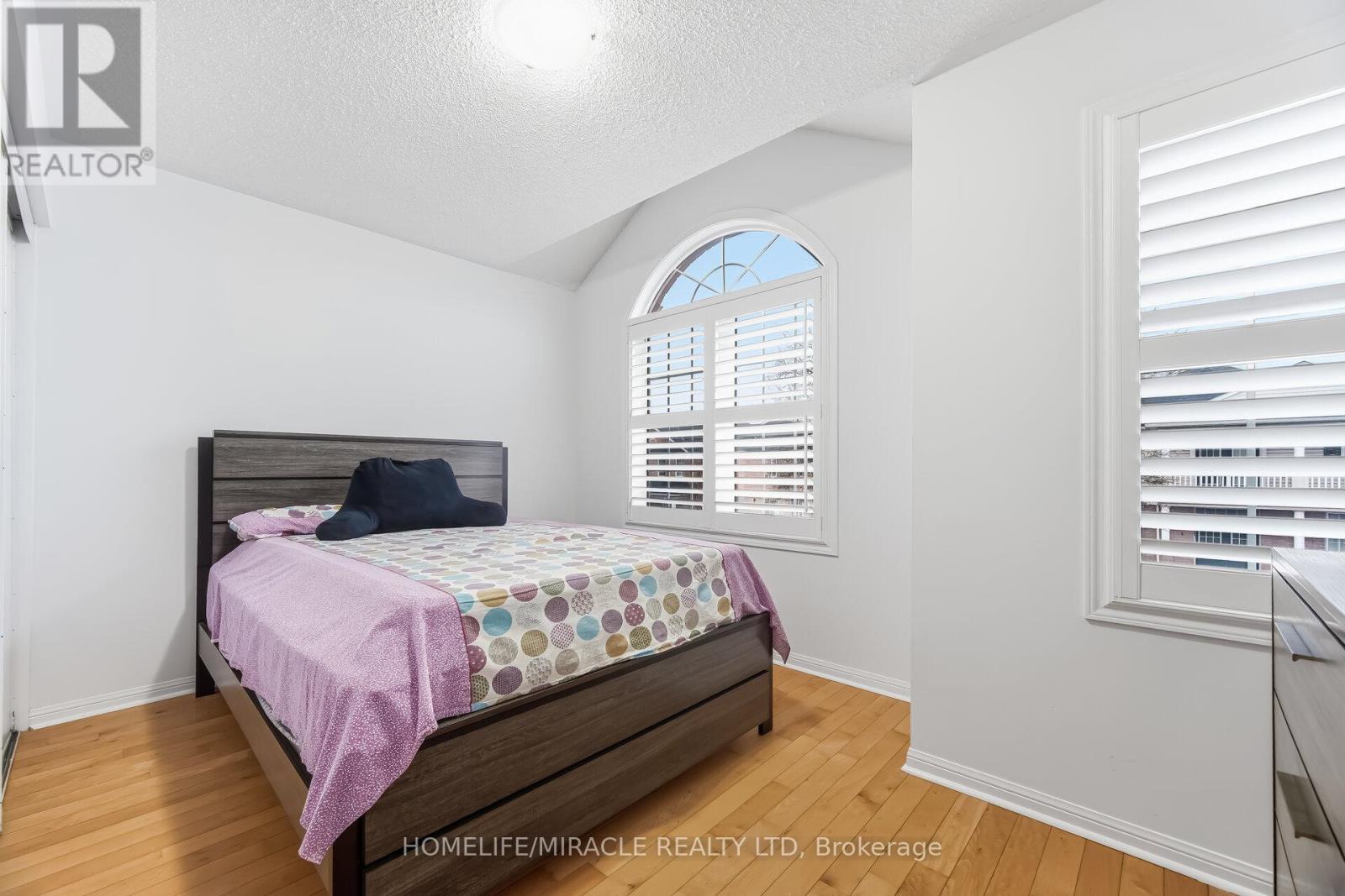 98 Owlridge Drive E, Brampton, Ontario  L6X 0M5 - Photo 20 - W12956034