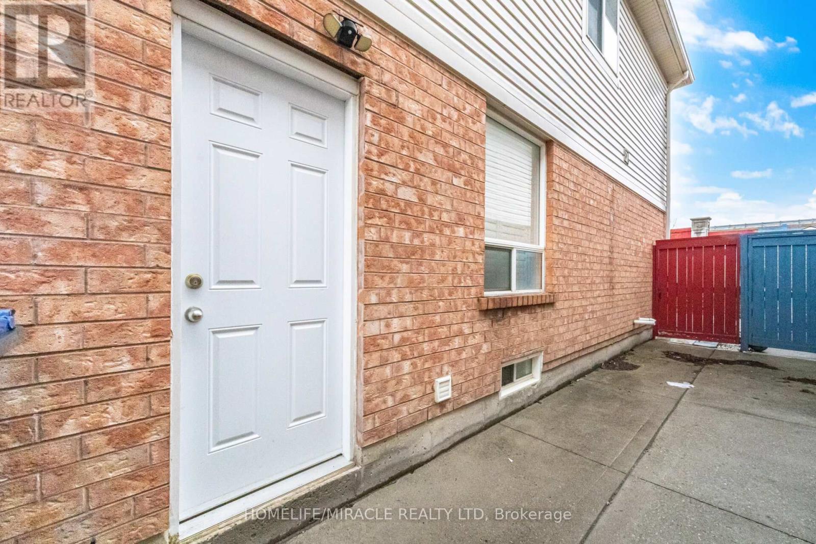 98 Owlridge Drive E, Brampton, Ontario  L6X 0M5 - Photo 23 - W12956034