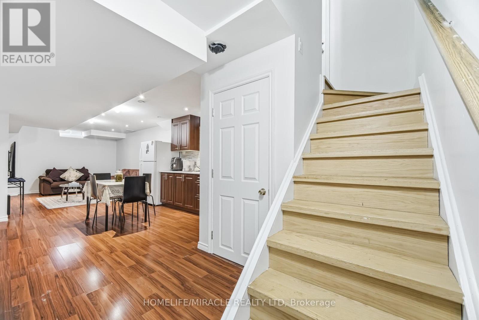 98 Owlridge Drive E, Brampton, Ontario  L6X 0M5 - Photo 24 - W12956034