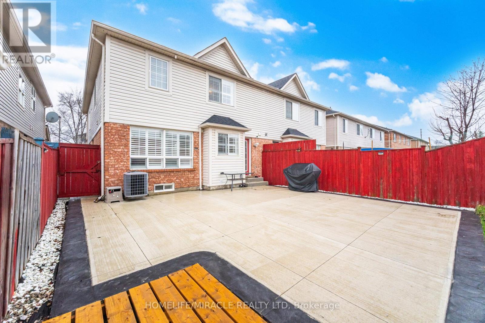 98 Owlridge Drive E, Brampton, Ontario  L6X 0M5 - Photo 33 - W12956034