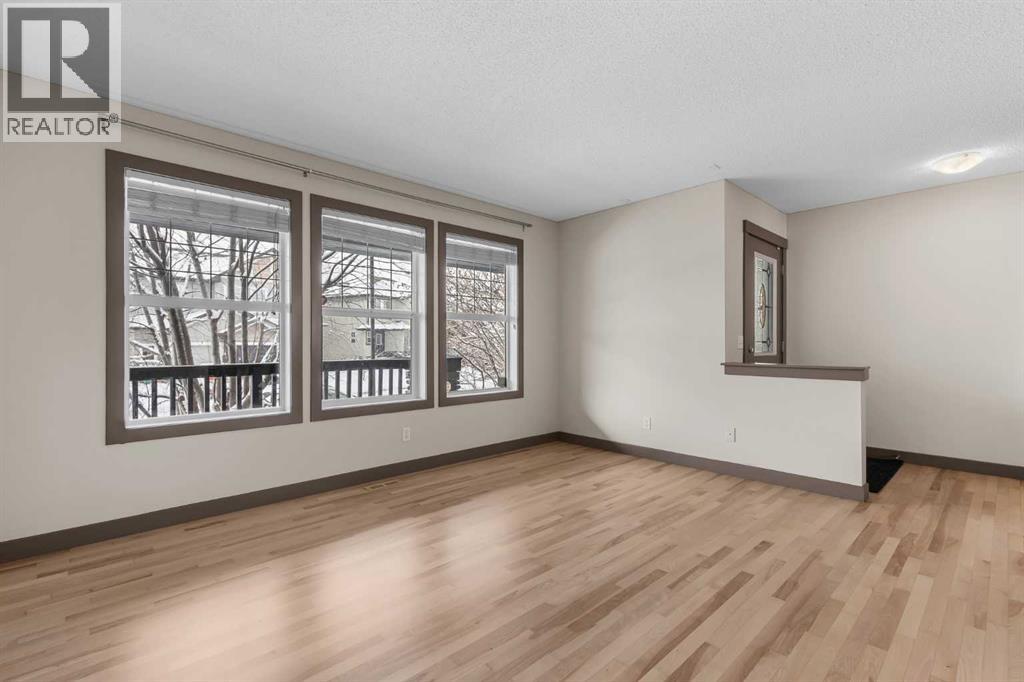 106 Luxstone Way Sw, Airdrie, Alberta  T4B 0H6 - Photo 4 - A2290938